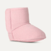 Baby Classic und Kuscheltier