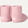 Baby Classic und Kuscheltier