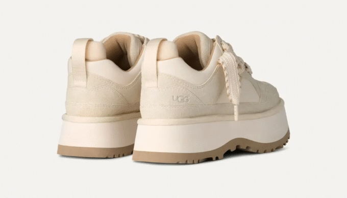 UGG Astromel