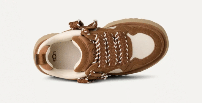 UGG Astromel